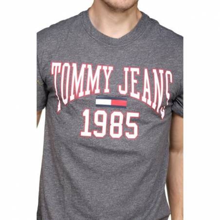 TOMMY JEANS T-shirt à logo universitaire DM0DM05129